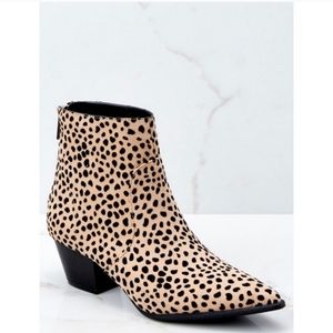 NWOT Qupid ☆ Micro Suede Cheetah Print Booties